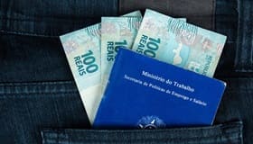 Salário mínimo tem aumento além da inflação e chega a R$ 1.412,00